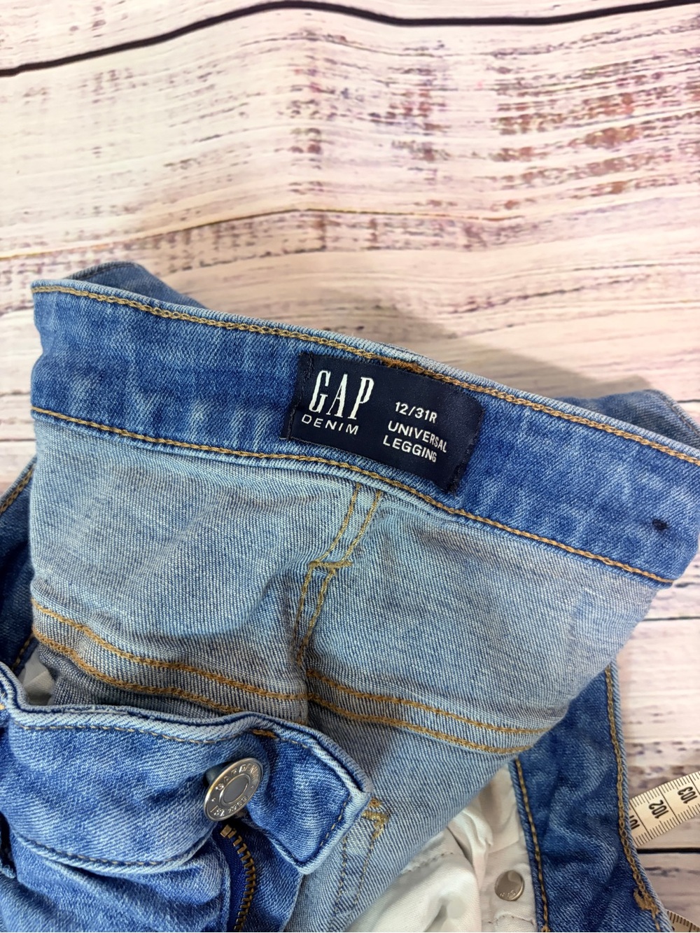 GAP Light Wash Denim Jeggings